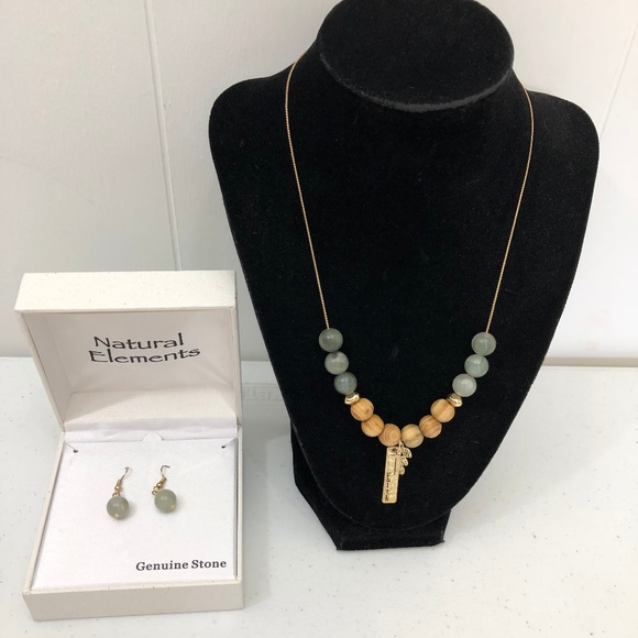 Natural Elements Jewelry - Natural Elements Quartz and Wood Necklace Set